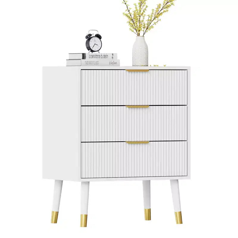 Commode moderne cannelée avec 3 tiroirs spacieux, commode en bois de 72,4 cm de hauteur, organisateur de rangement pour vêtements pour placard, salon ou couloir.