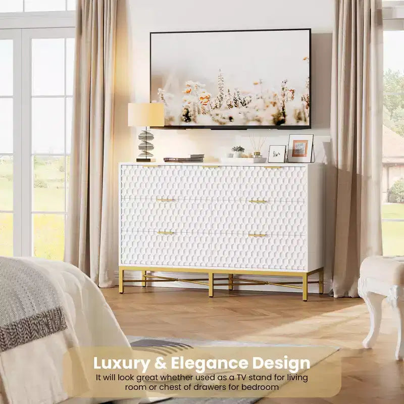 Commode moderne à 7 tiroirs avec plateau large et tiroirs profonds. Un grand coffre de rangement en bois pour chambre à coucher, couloir ou salon.