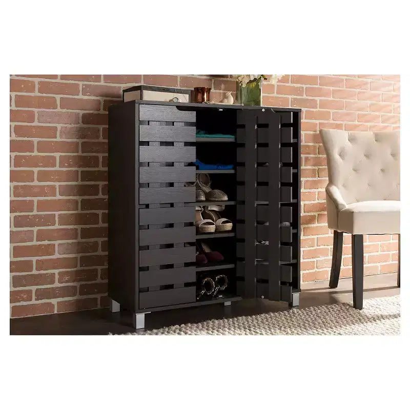 Meuble à chaussures Shirley en bois moderne et contemporain à 2 portes avec étagères ouvertes - Brun foncé - : Finition Espresso, cadre en métal, 10 compartiments