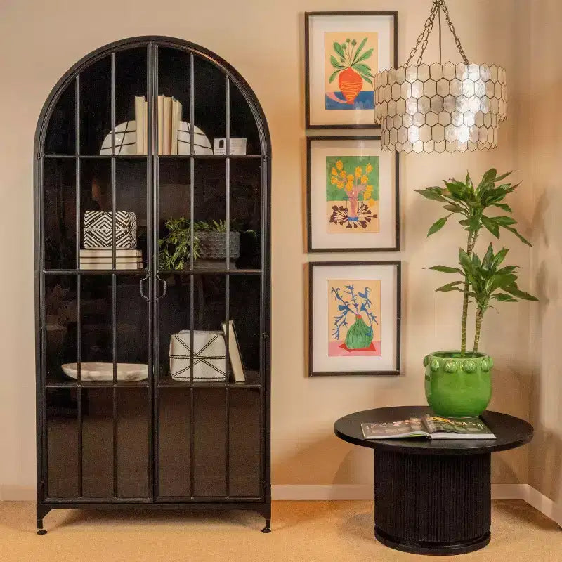 Meuble de Rangement Décoratif Noir 193 cm de Haut avec Arc: Cadre en Fer, Surface en Verre, Étagères Fixes