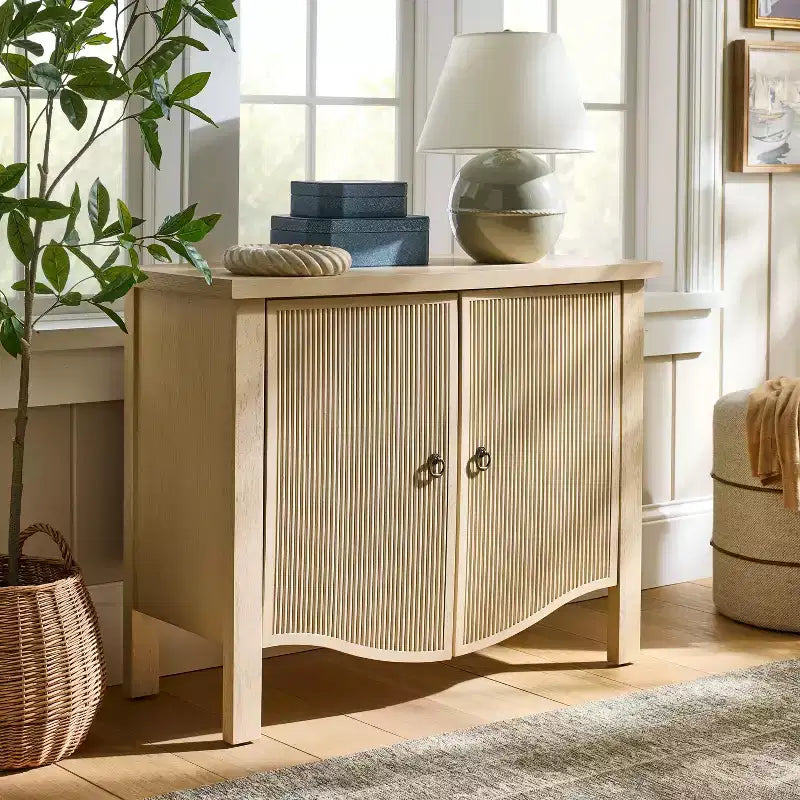 Armoire basse 2 portes Elder Naturel - ™ conçue avec