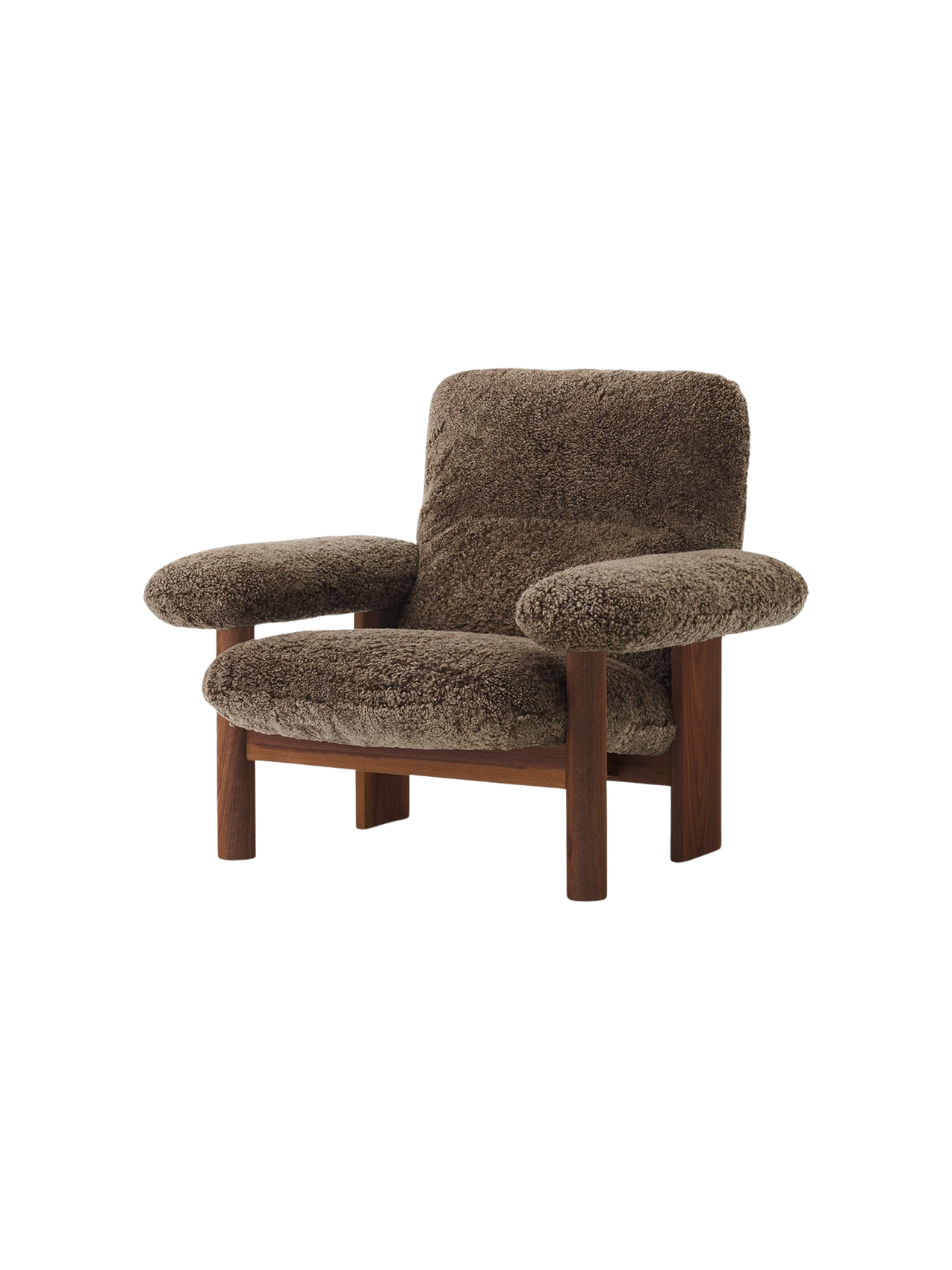 Fauteuil scandinave mi-siècle à dossier haut en peau de mouton avec accoudoirs exagérés pour salon et chambre