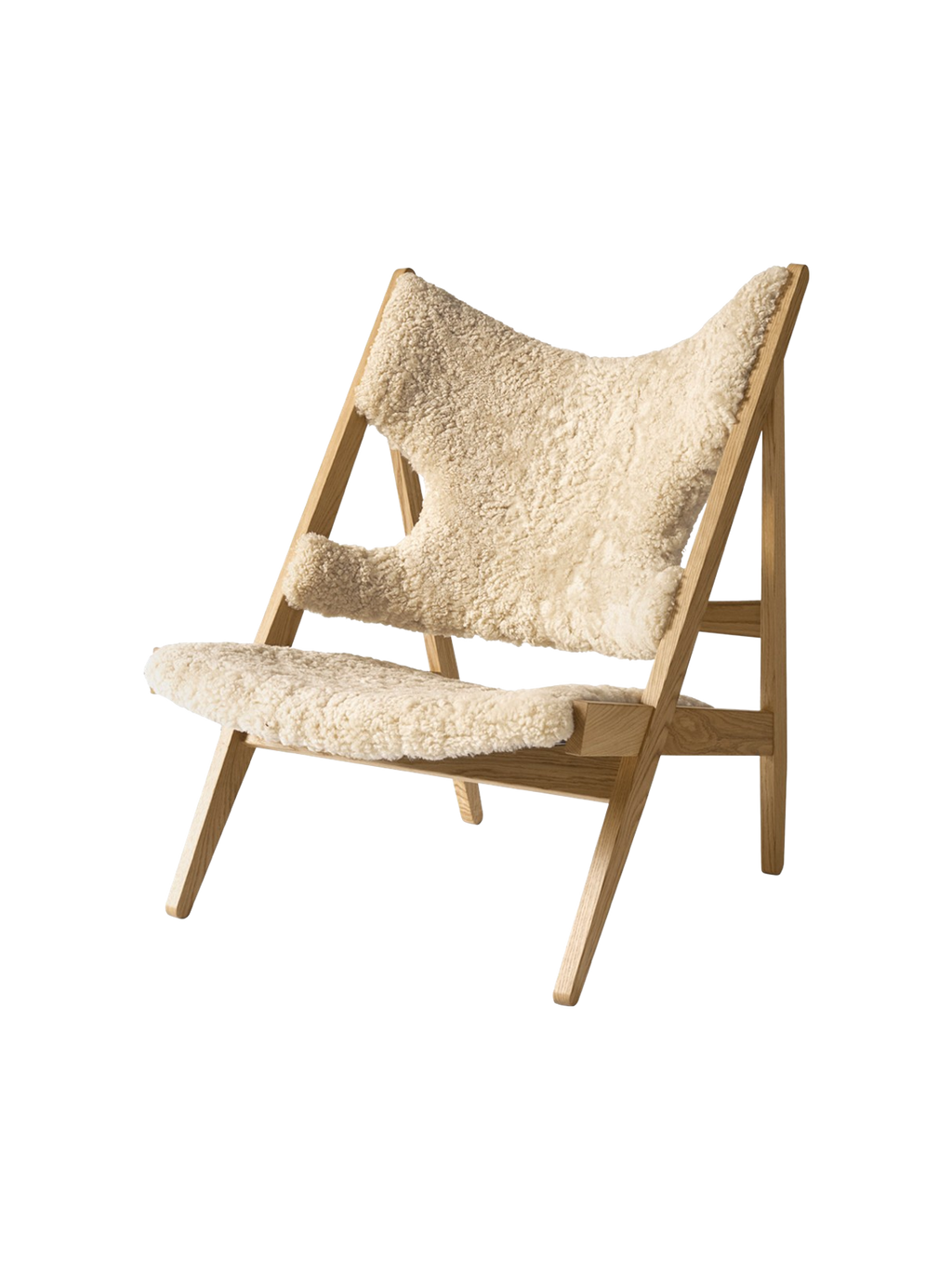 Fauteuil de salon et de chambre en peau de mouton et chêne avec découpe au niveau des accoudoirs