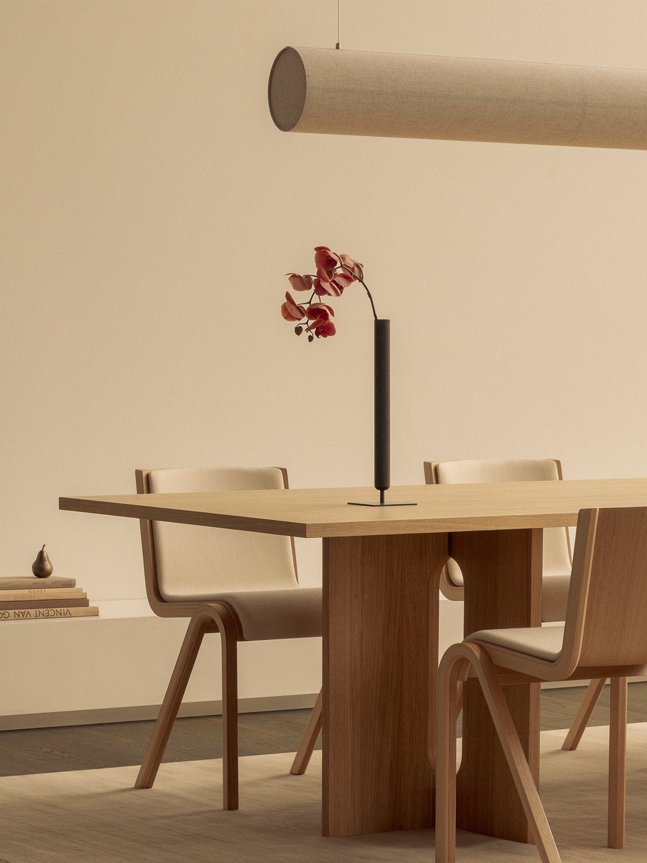 Chaise de salle à manger en placage de chêne scandinave, rembourrée à l'avant, avec conception en porte-à-faux empilable pour salle à manger