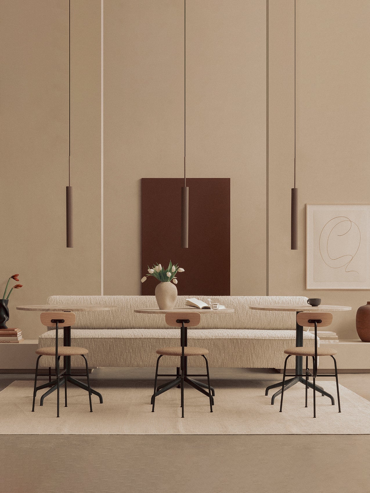 Chaise de salle à manger contemporaine en placage de bois, assise rembourrée, silhouette élégante et reconnaissable pour salle à manger