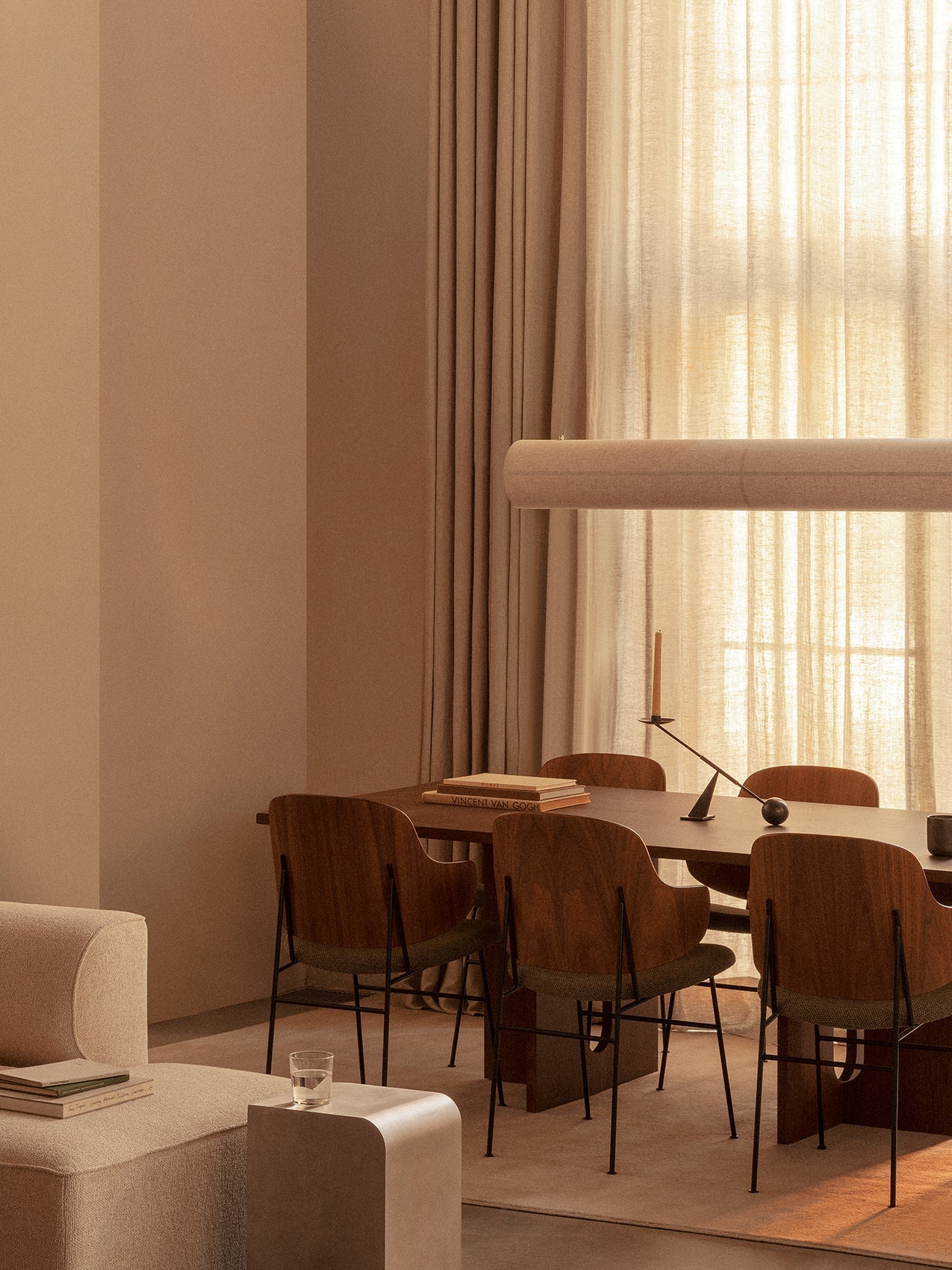 Chaise de salle à manger sculpturale avec coque organique pour la salle à manger