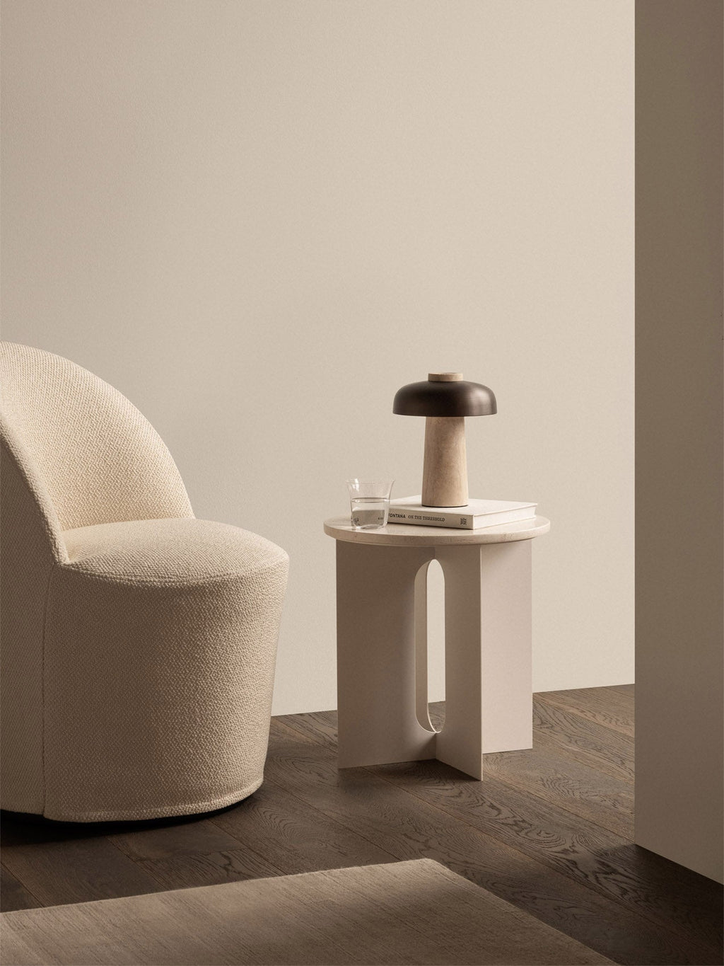 Dessus de Table d'Appoint Contemporaine en Marbre Ø42 avec Options de Finition Multiples pour Salon et Chambre