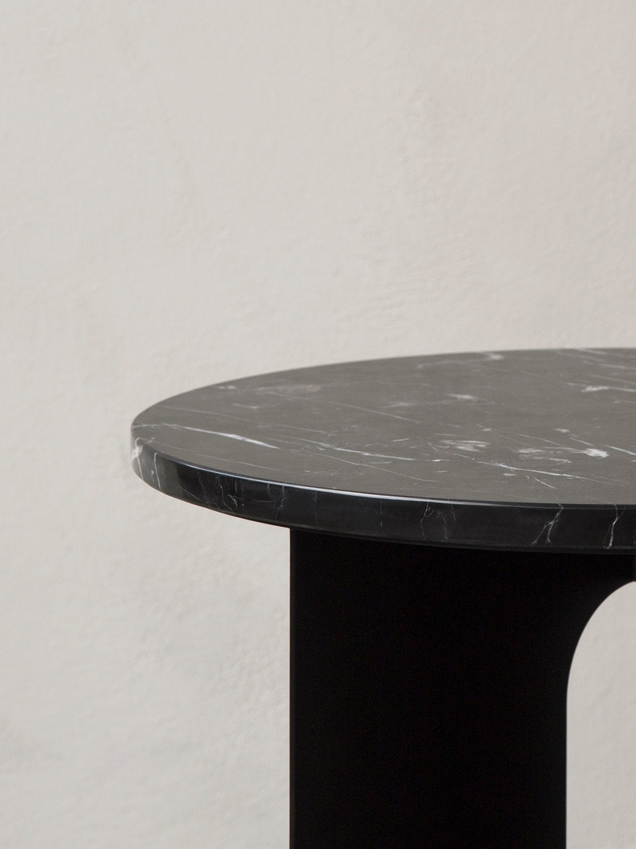 Dessus de Table d'Appoint Contemporaine en Marbre Ø42 avec Options de Finition Multiples pour Salon et Chambre