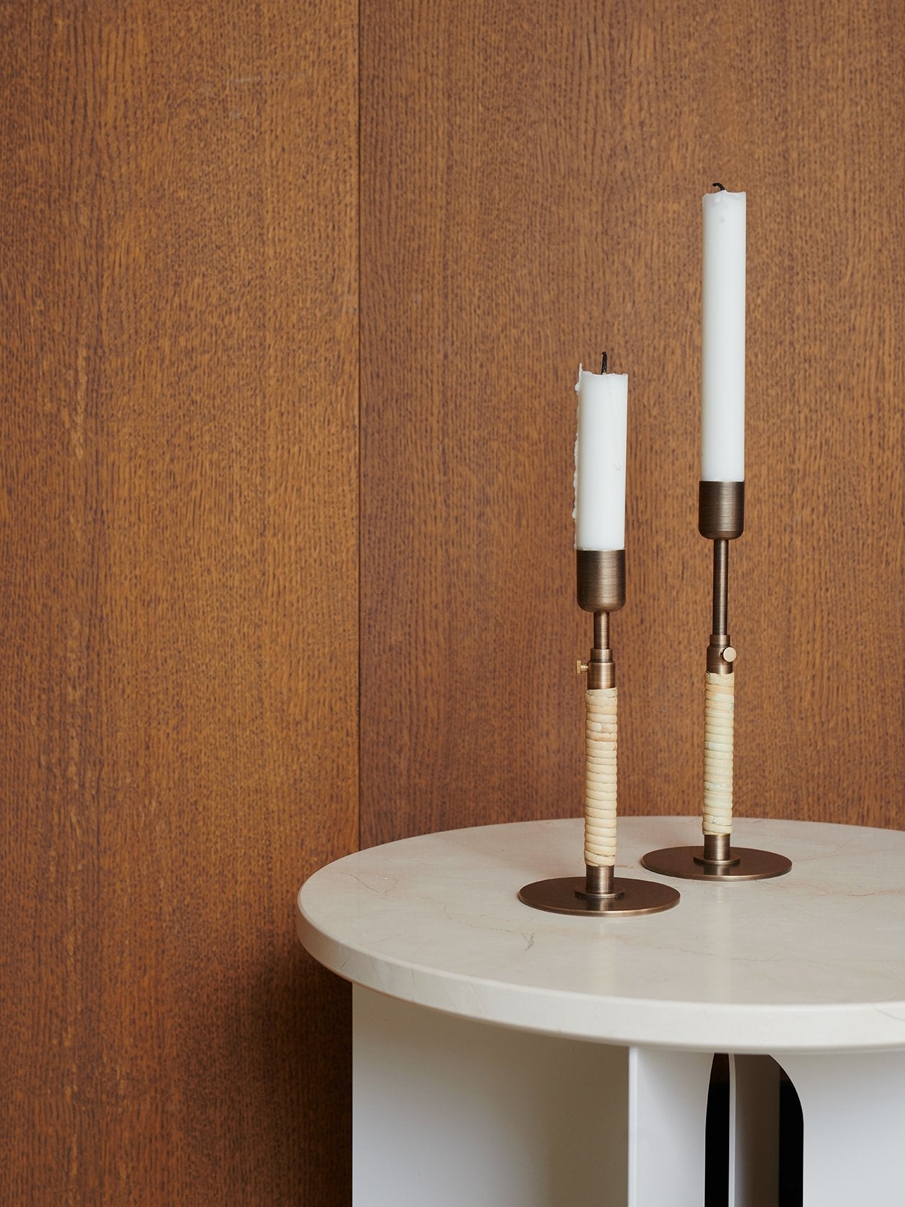 Dessus de Table d'Appoint Contemporaine en Marbre Ø42 avec Options de Finition Multiples pour Salon et Chambre