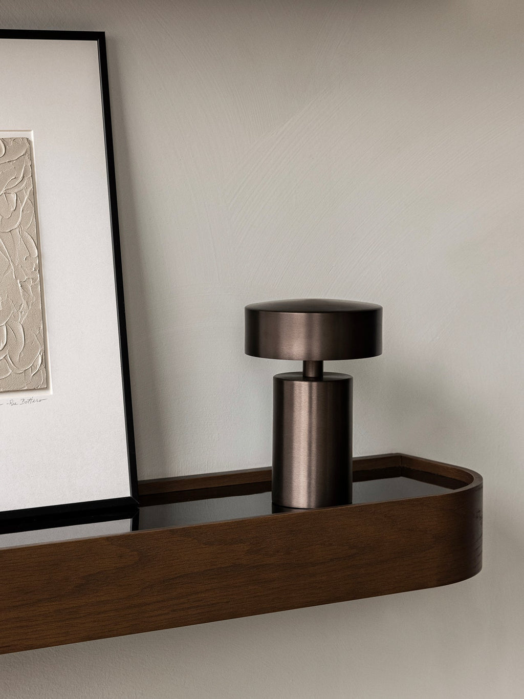Étagère murale en placage de chêne scandinave avec rangement double face pour couloir