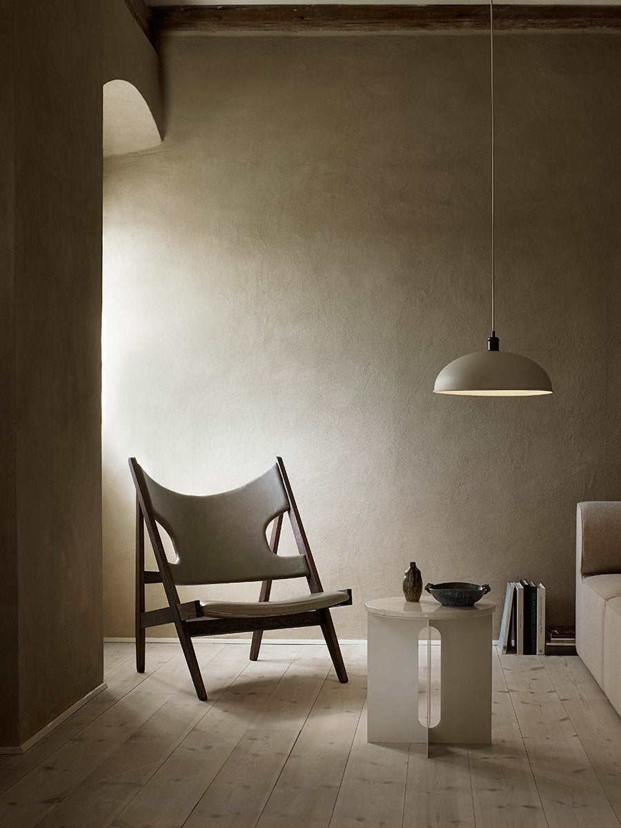 Table d'appoint contemporaine en acier et marbre Ø40 avec pieds en métal thermolaqué pour salon et chambre