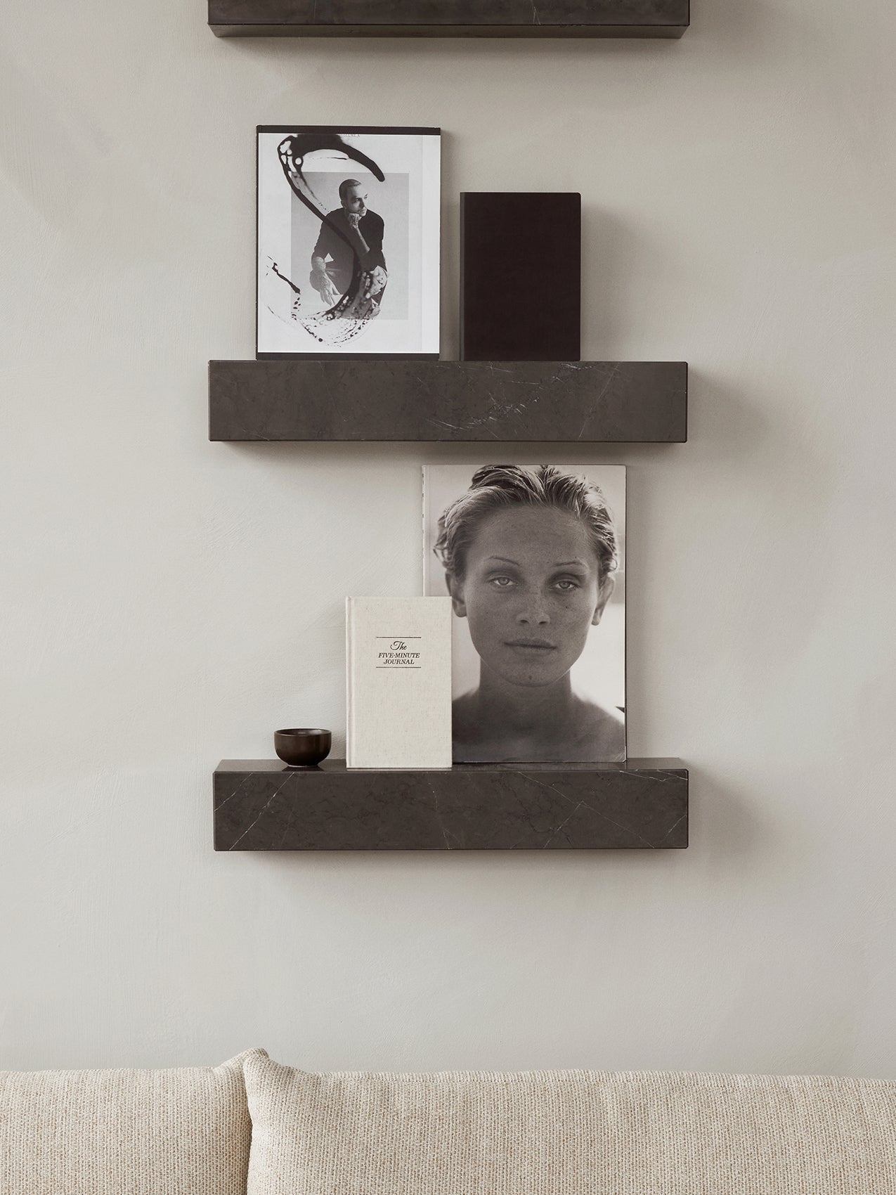 Étagère murale minimaliste en marbre et pierre avec affichage horizontal ou vertical pour le salon et le couloir