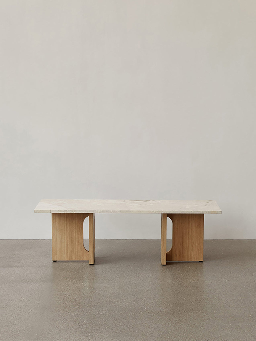 Table de salon scandinave en chêne et noyer avec banquette polyvalente pour salon