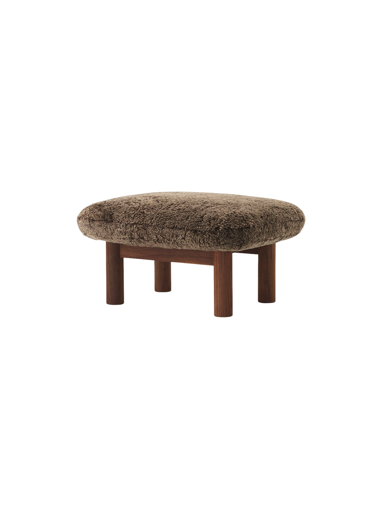 Ottoman scandinave mi-siècle en peau de mouton avec pieds cylindriques en bois pour salon et chambre